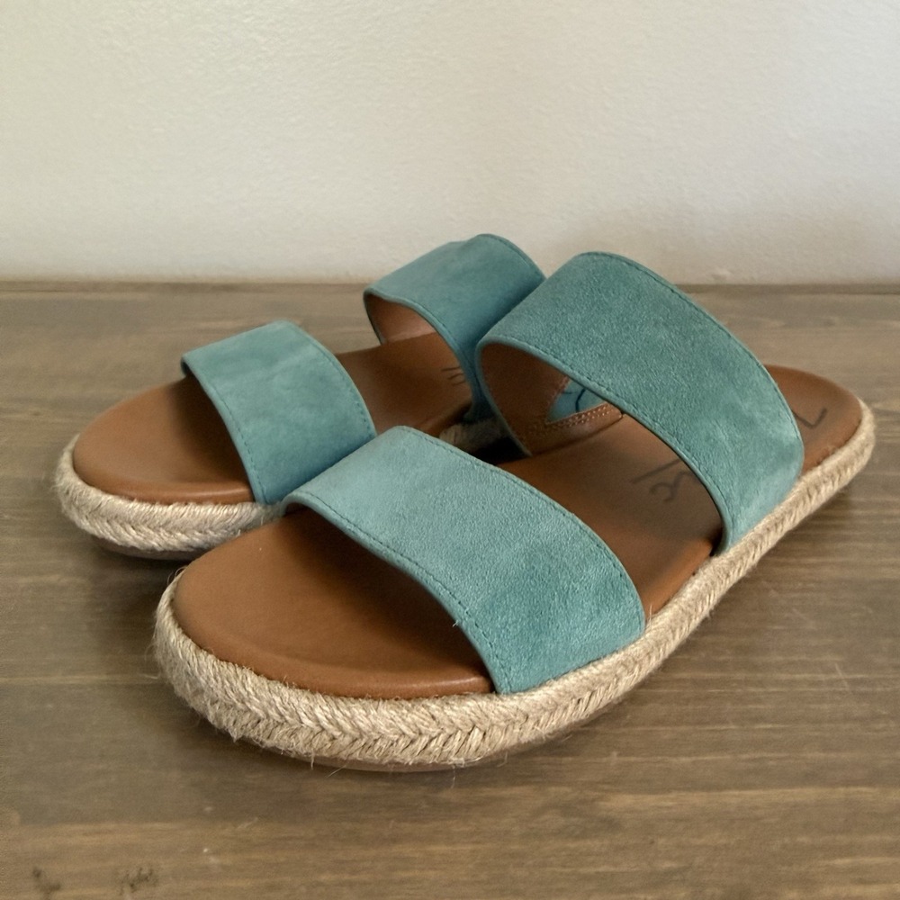 Zodiac Womens 7M Blue Leather Cali Double Strap Slip On Slides Sandals Comfort